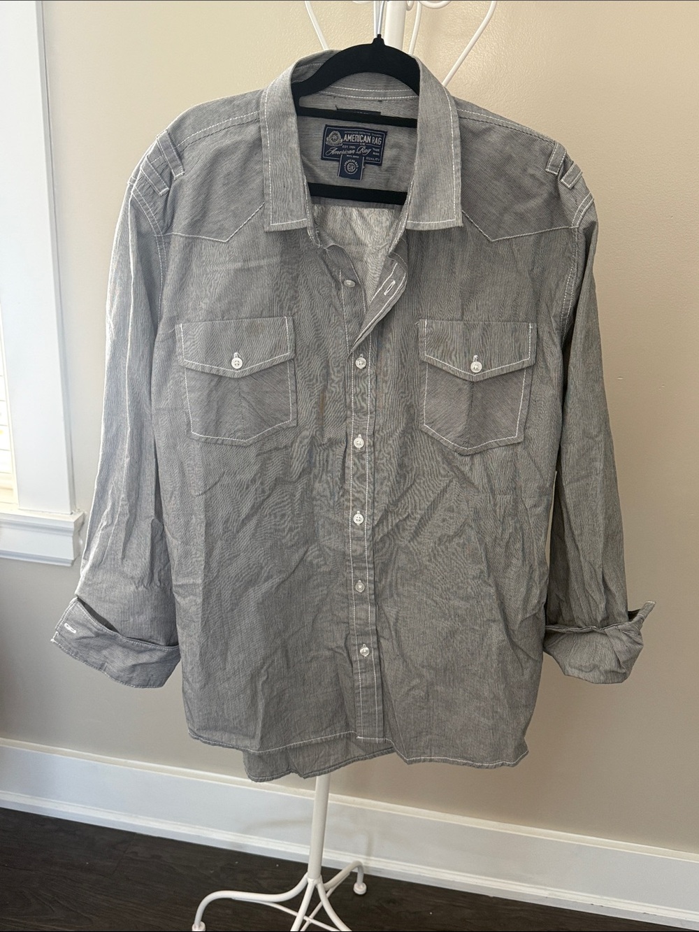 American Rag Men's Light Gray Casual Button-Down Shirt